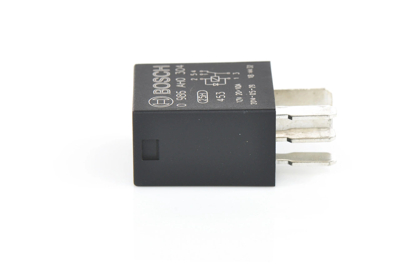 Relé eléctrico multifuncional Bosch 0986AH0304 precio, desde 8,00 EUR