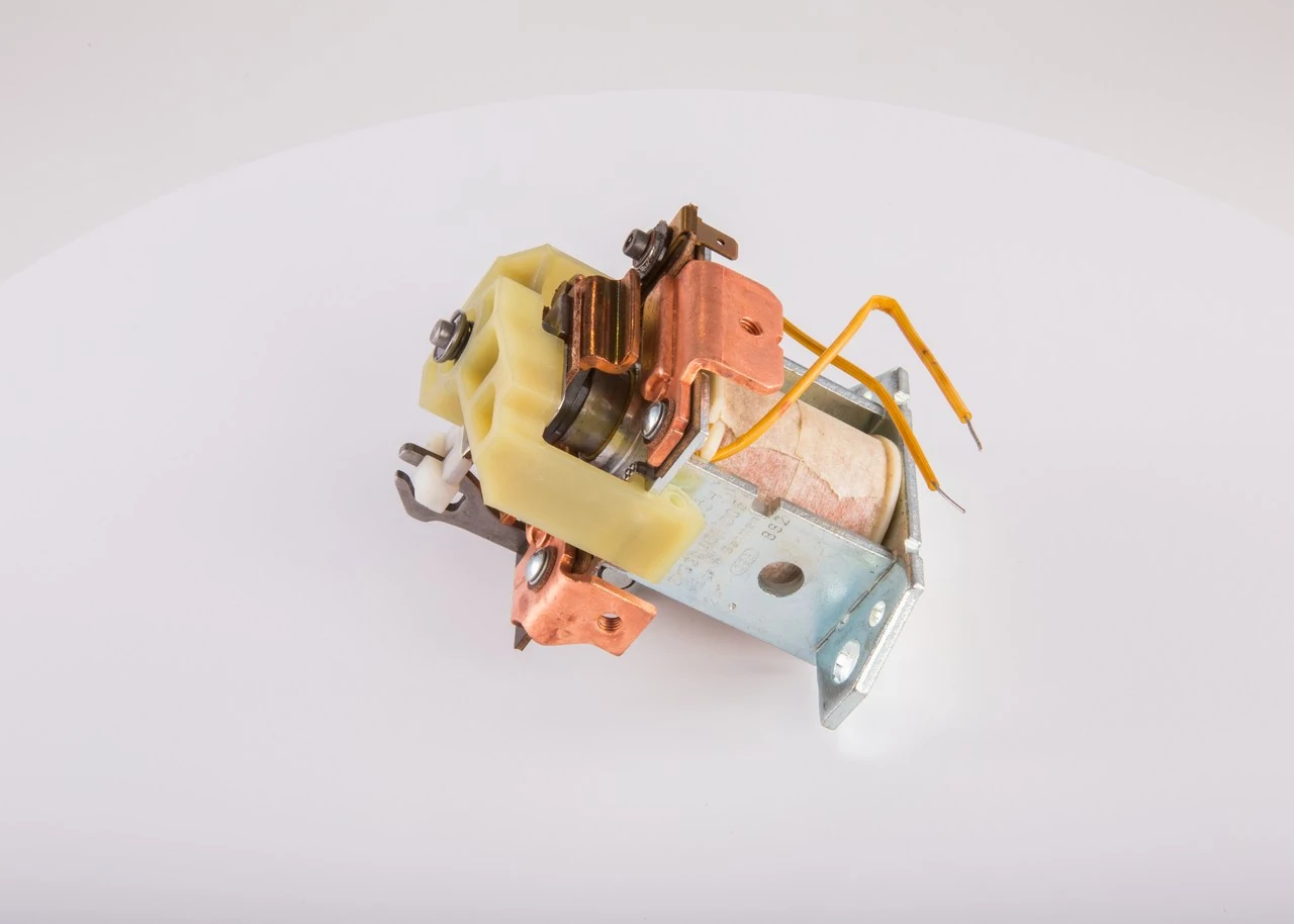 0331101005 Bosch Solenoide arranque
