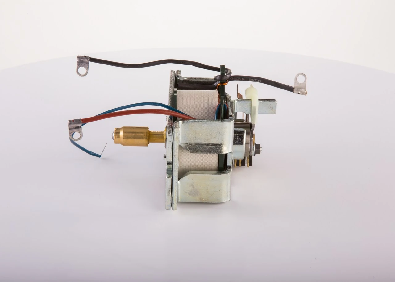 0331450002 Bosch Solenoide arranque