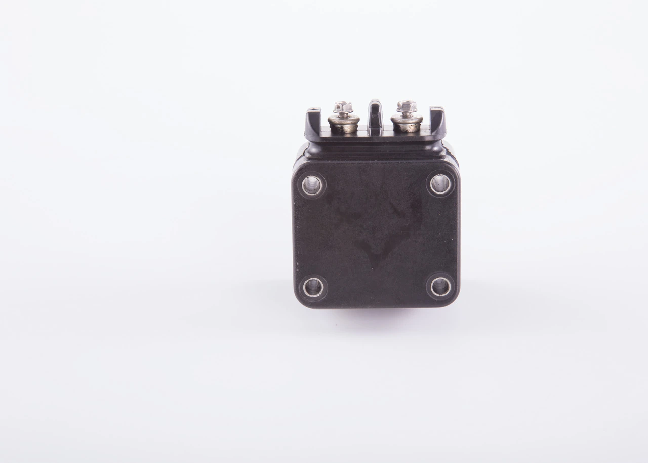 F00HN37431 Bosch Solenoide arranque