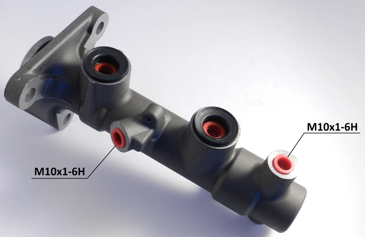 Comprar Cilindro principal de freno Toyota Corolla  E11 a bajo precio