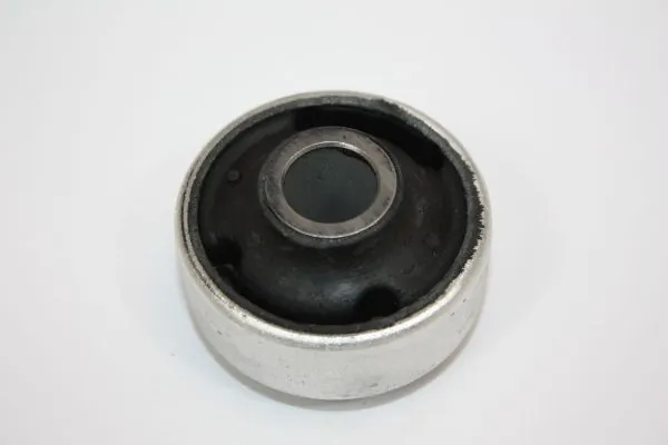 Silentblock de brazo de suspensión delantero inferior Seat Cordoba (1993-1999)