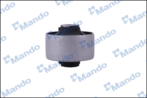DCC010128 Mando Silentblock de brazo de suspensión delantero inferior