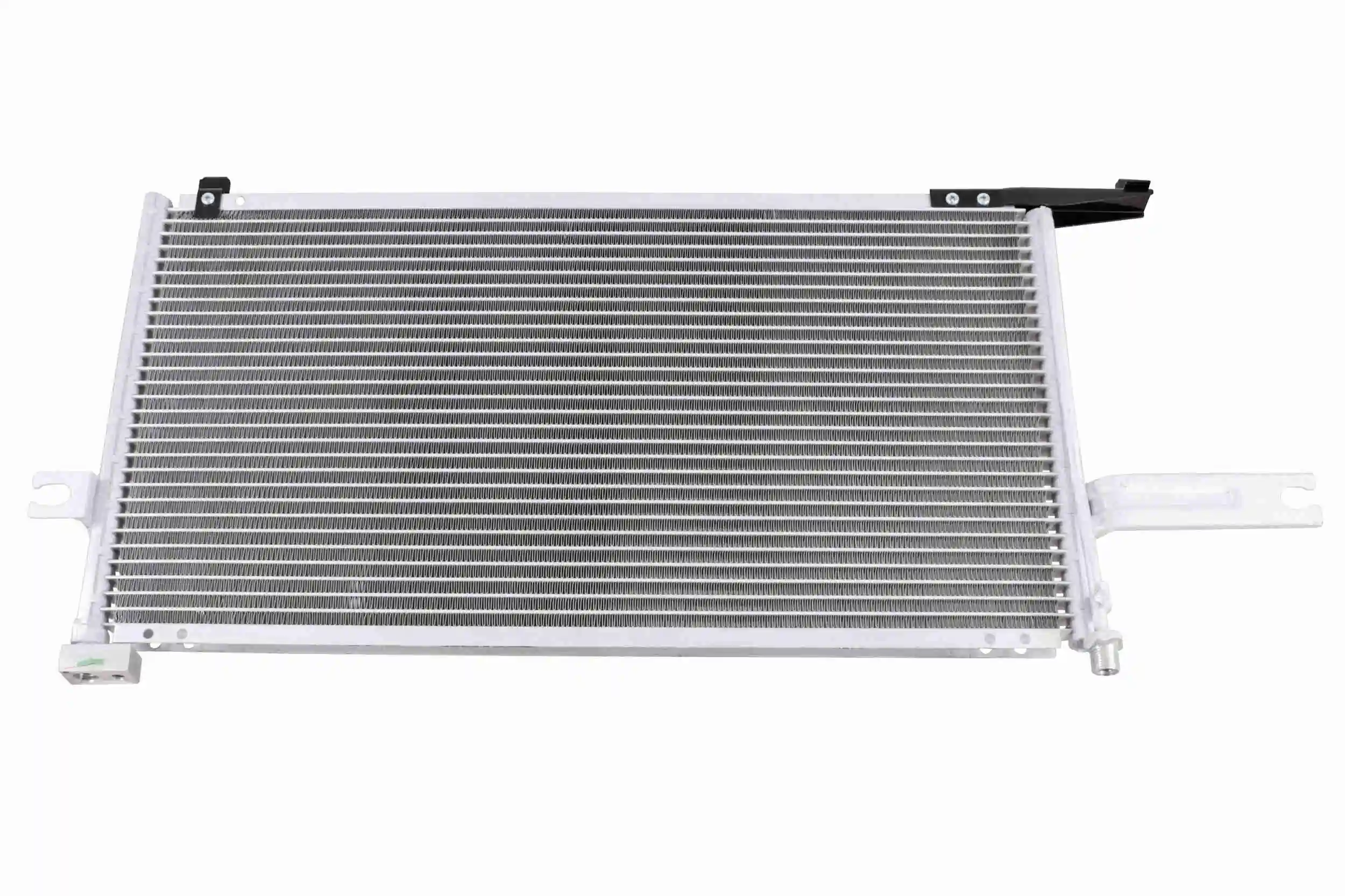 Comprar Condensador de aire acondicionado Nissan Micra  K10 a bajo precio