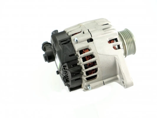 Alternador 373002A600 VAG