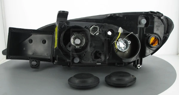 Faro derecho Nissan Primera sedán (P11) (1996 - 2002) precio, desde 49,37 EUR