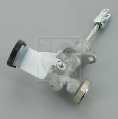 Cilindro maestro de clutch para Nissan Pathfinder  R50