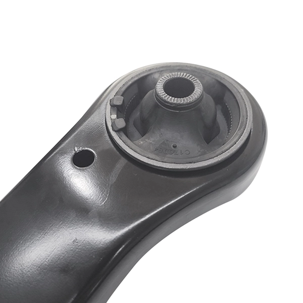 CQ0302R CTR Brazo inferior derecho de la suspensión delantera