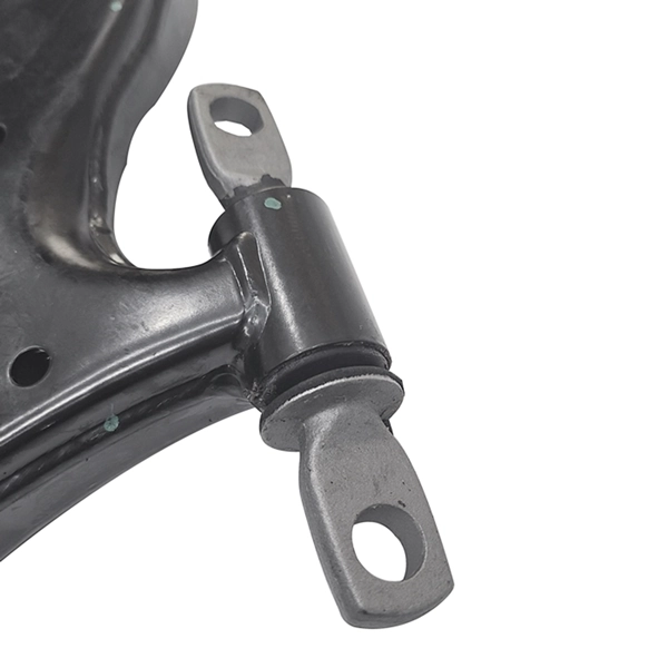 Brazo inferior izquierdo de la suspensión delantera CTR CQ0300L precio, desde 48,13 EUR