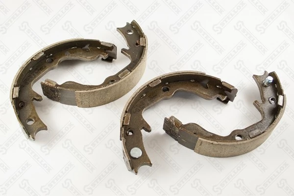 Comprar K05191215AB Fiat/Alfa/Lancia Juego de zapatas de frenos, freno de estacionamiento