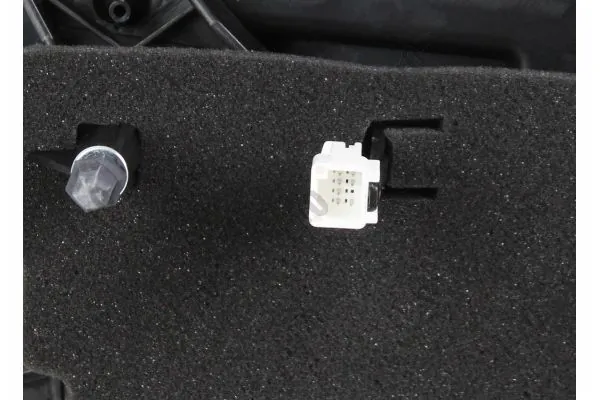 Retrovisor izquierdo VAG 963025418R