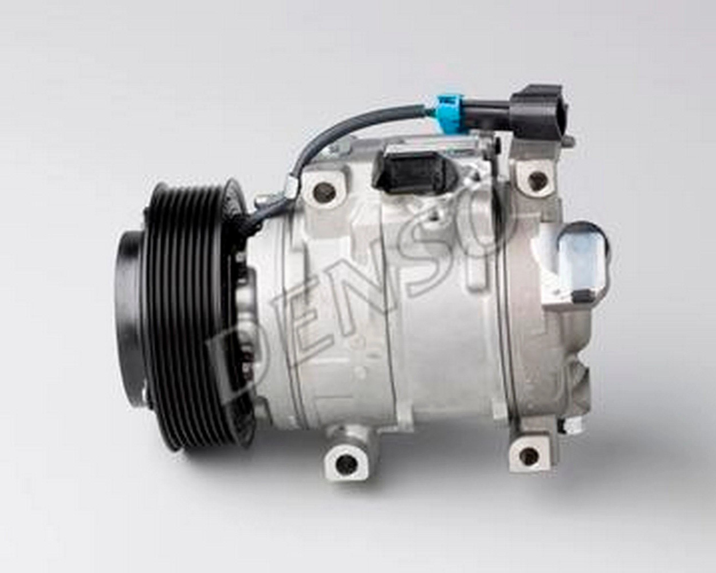 DCP99520 Denso Compresor climatizador