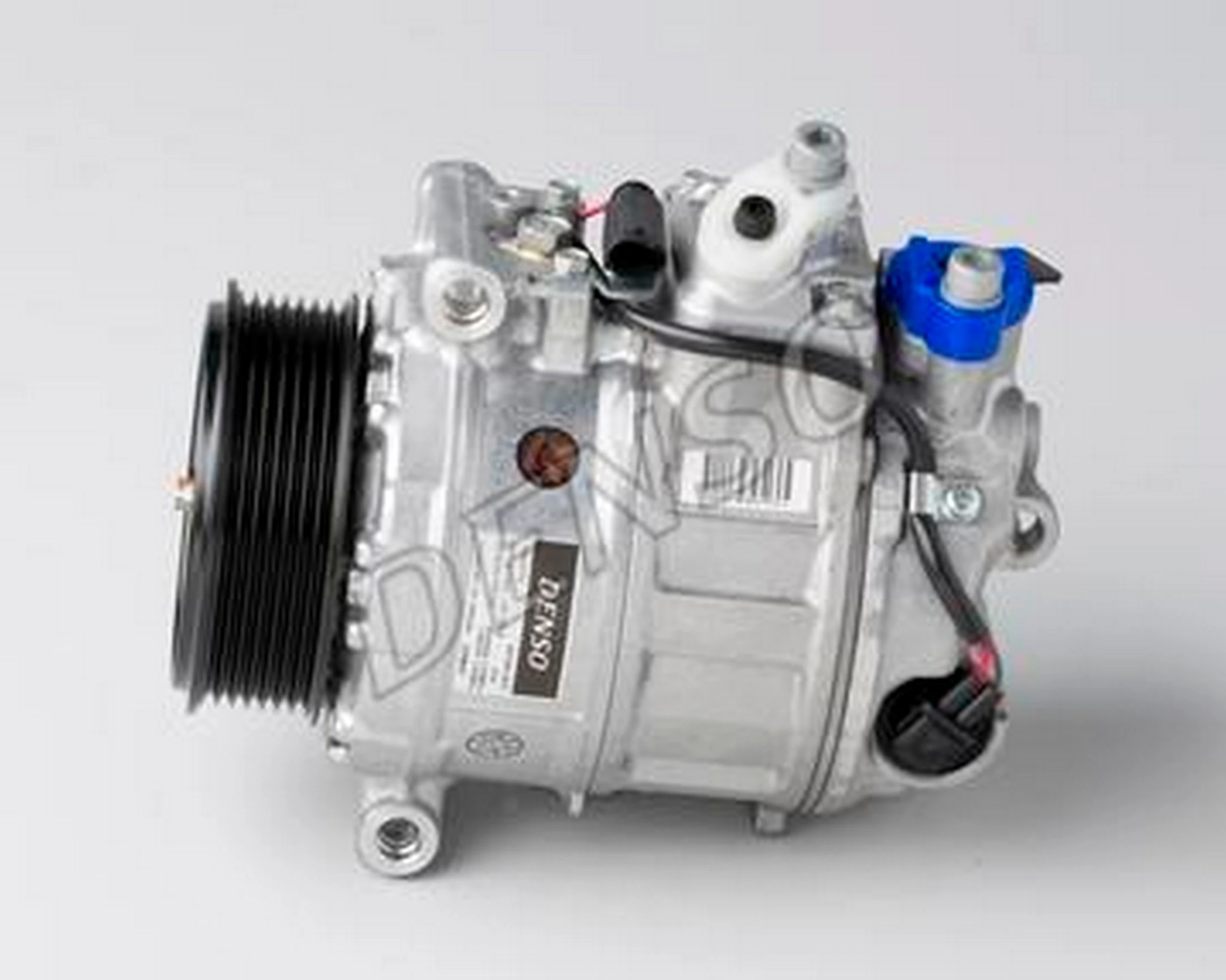 DCP17138 Denso Compresor climatizador