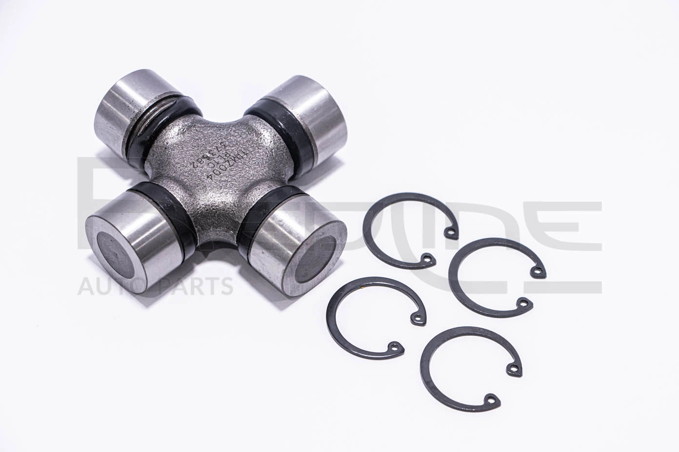 Cruceta del eje de transmisión delantero SA672506XA Mazda