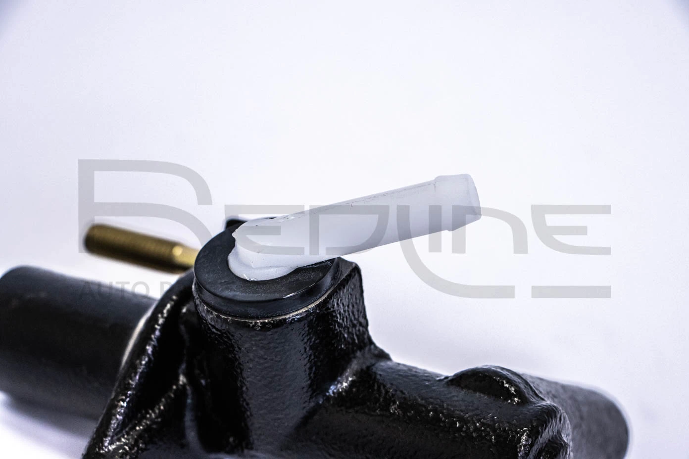 Cilindro maestro de embrague 07MZ011 RED Line OIL