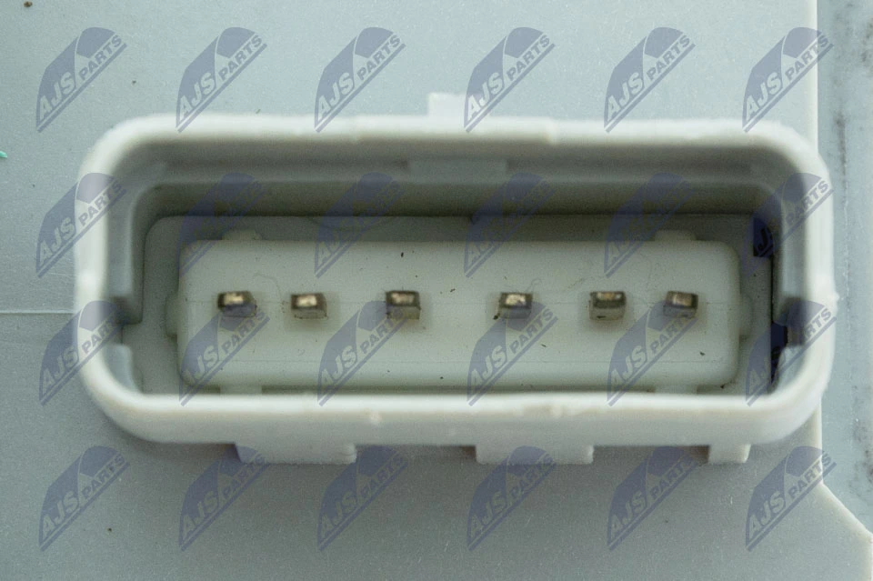 Cerradura delantera izquierda NTY EZCPE077