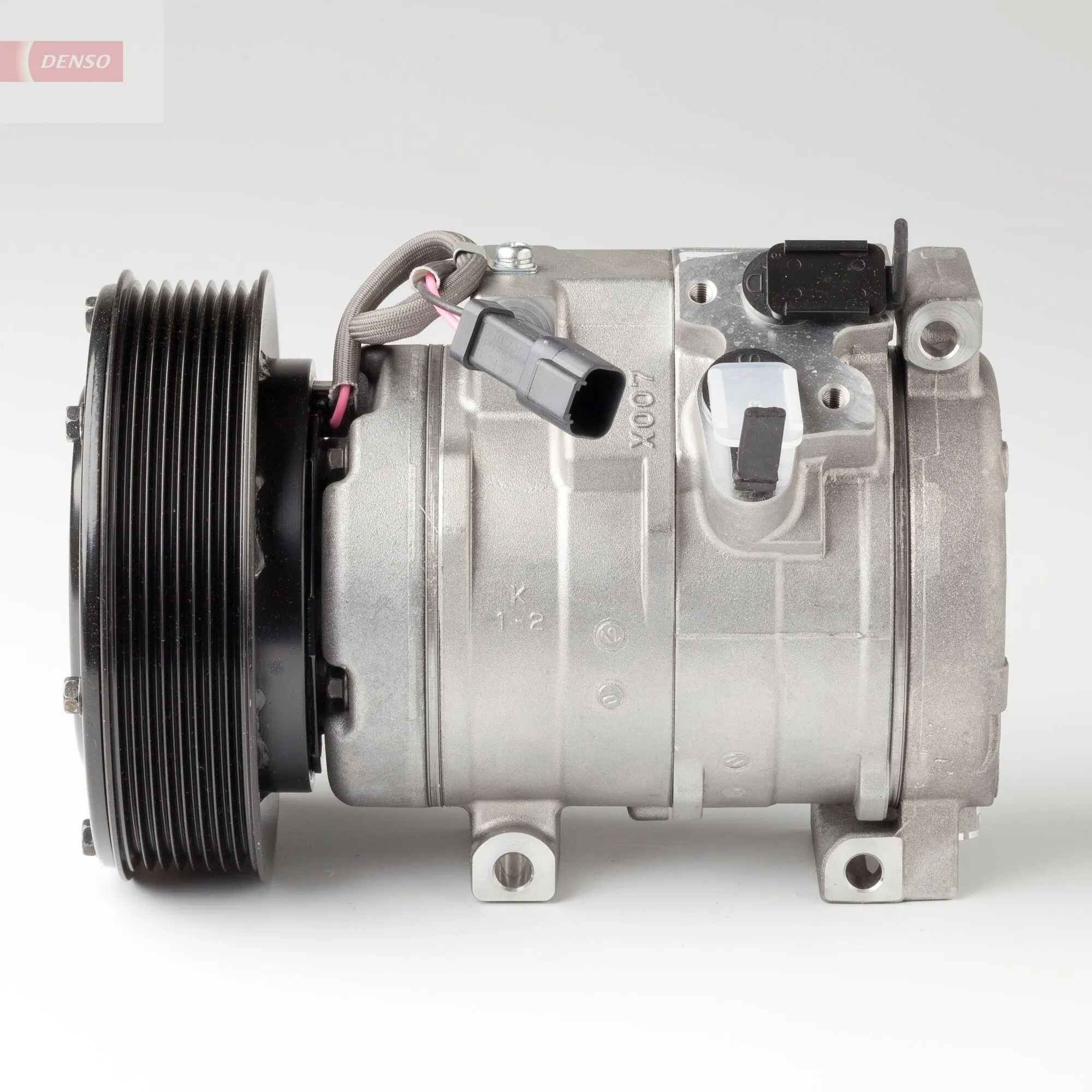 Compresor de aire acondicionado 3050324 Caterpillar