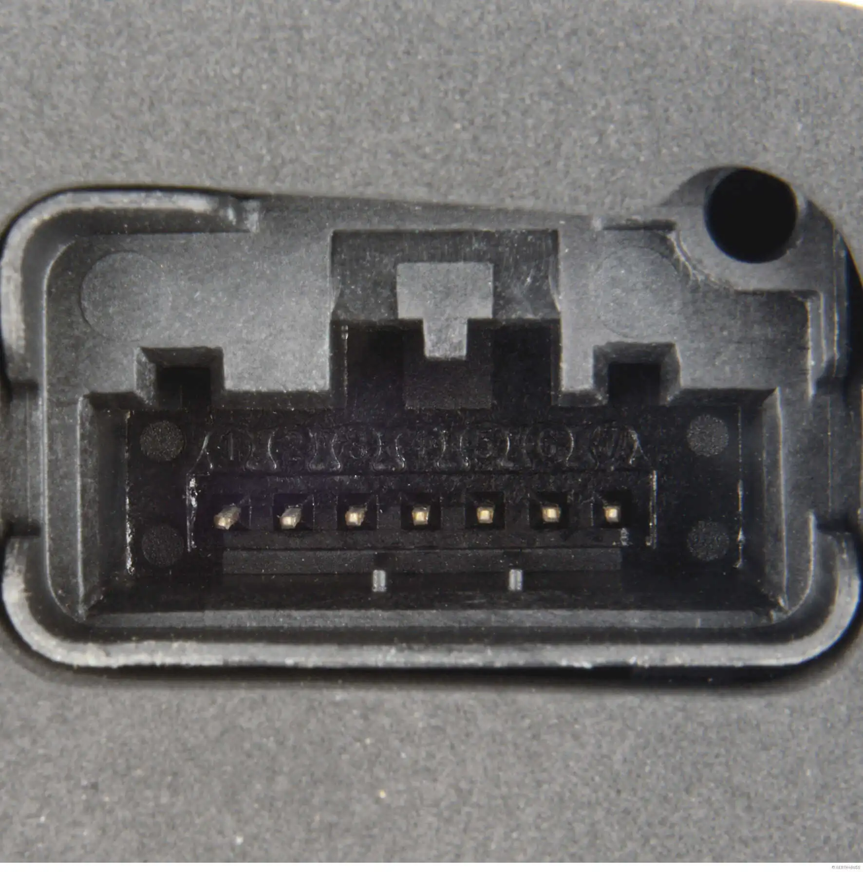 Cerradura de la puerta trasera derecha HB Autoelektrik 73100053 precio, desde 46,01 EUR