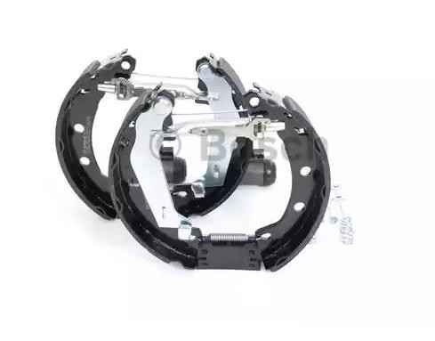 0204114153 Bosch Kit frenos, disco de tambor, con cilindros, completo 