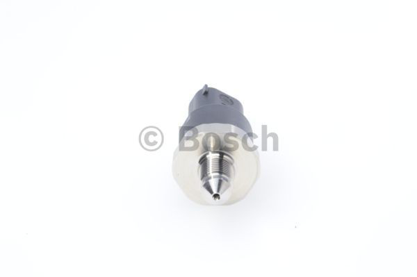 Sensor de presión de líquido de frenos 0265005303 Bosch