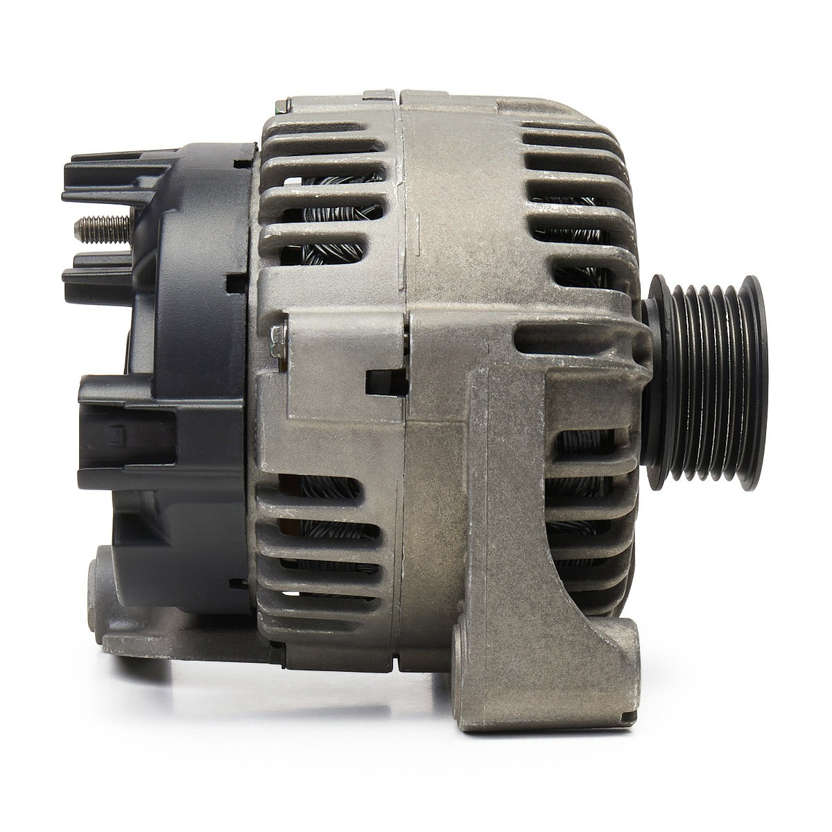 Alternador 0986048921 Bosch