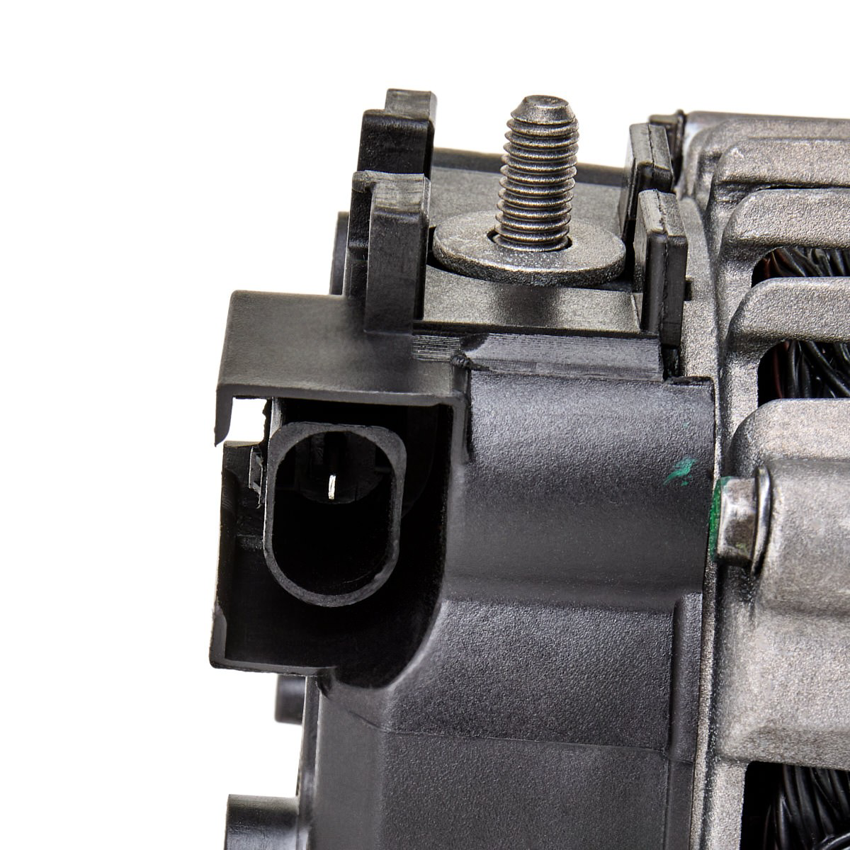 Alternador del motor Bosch 0986082200 precio, desde 354,45 EUR
