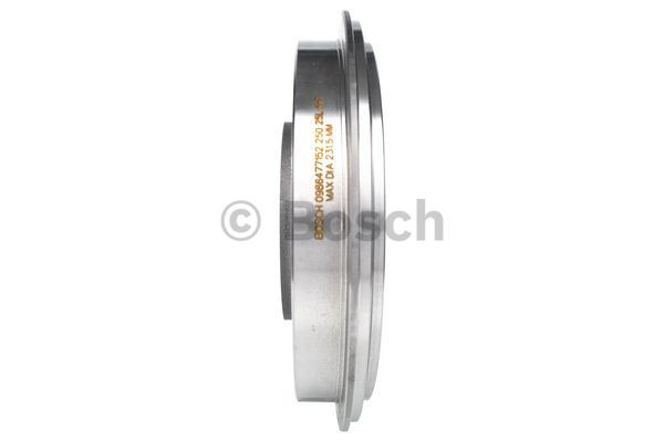 Tambor de freno trasero Bosch 0986477152