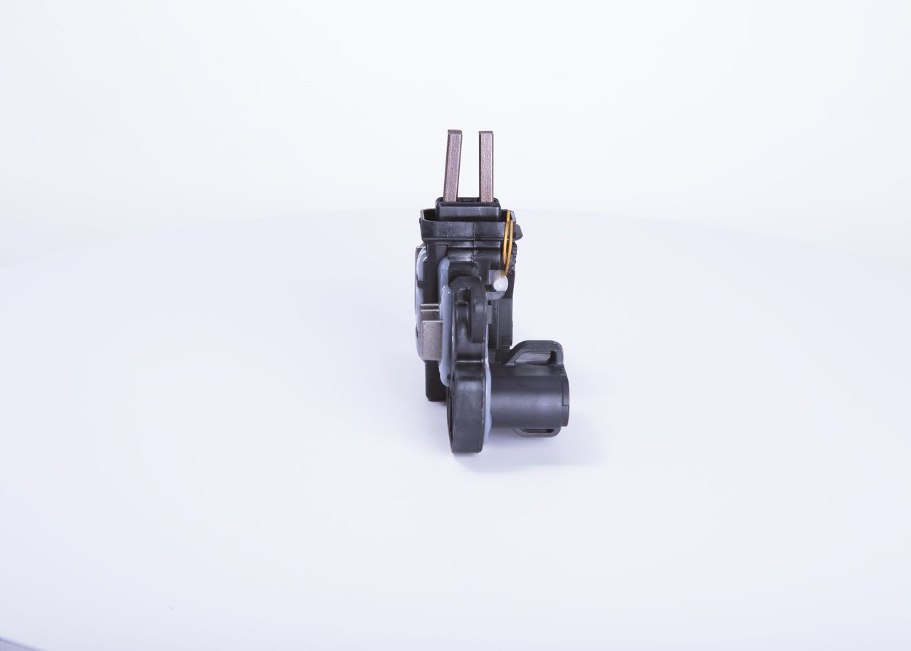Regulador F00MA45248 Bosch