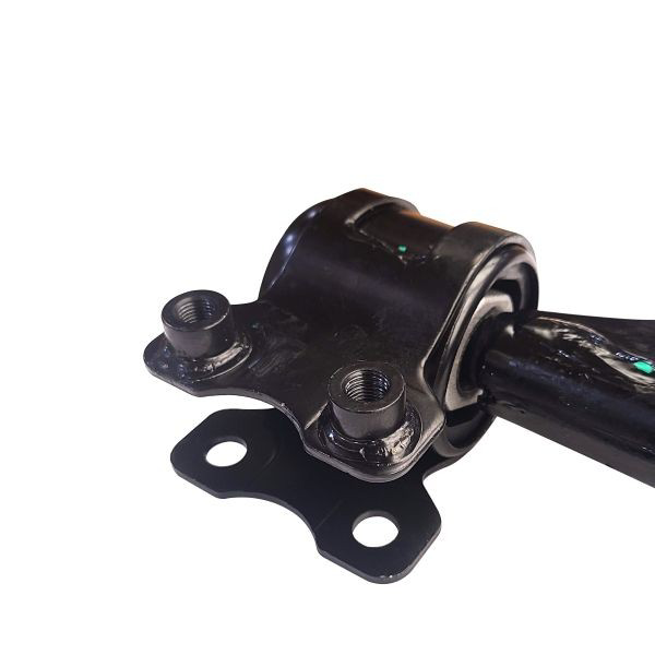 Brazo inferior izquierdo de la suspensión delantera CTR CQ0248L