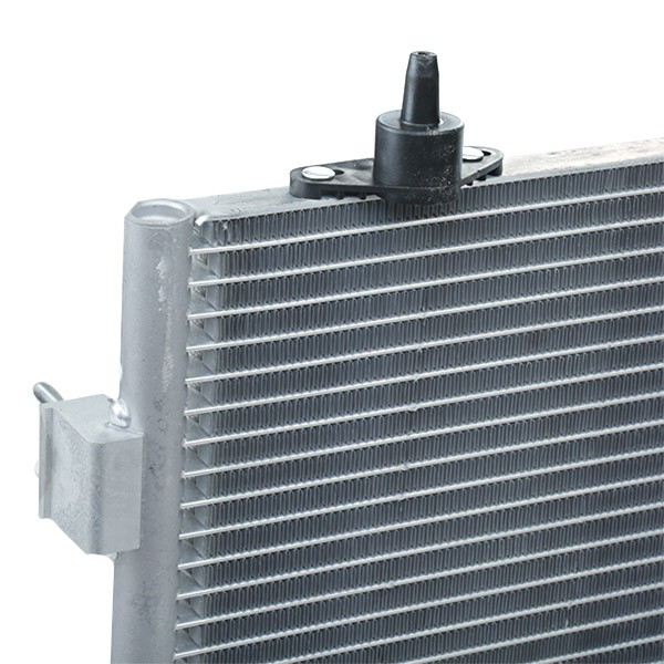 DCN07008 Denso Radiador de aire acondicionado