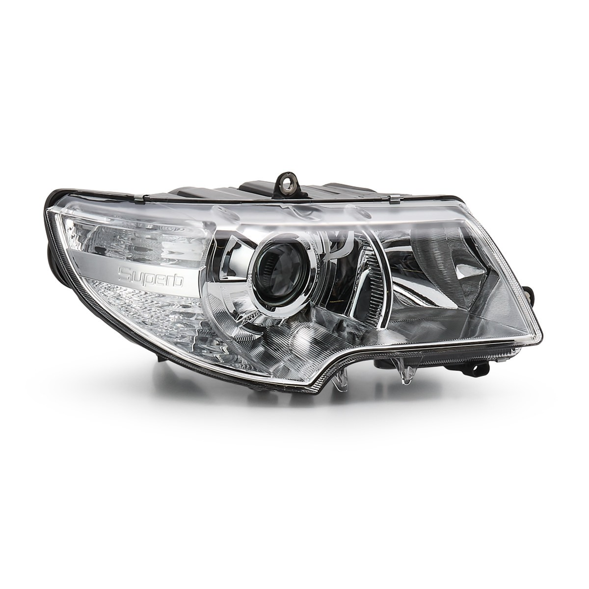  Faro derecho Skoda SuperB 2