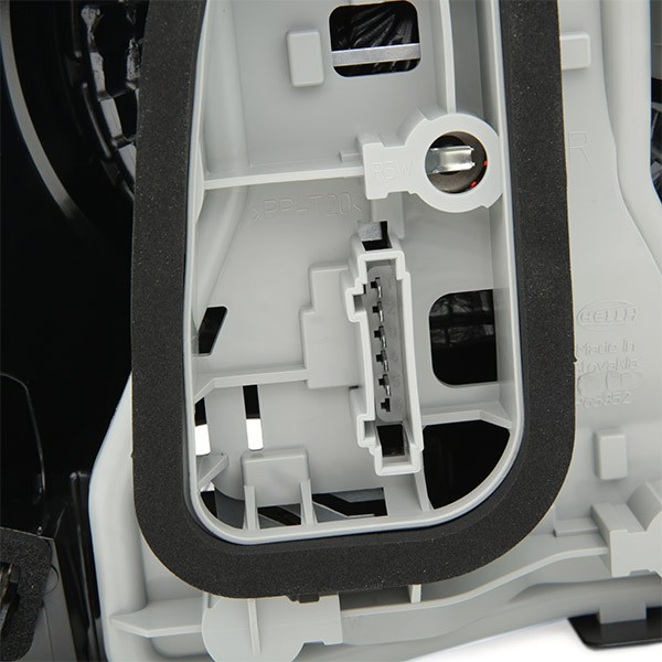 Comprar 2VP965303081 HELLA Piloto trasero derecho