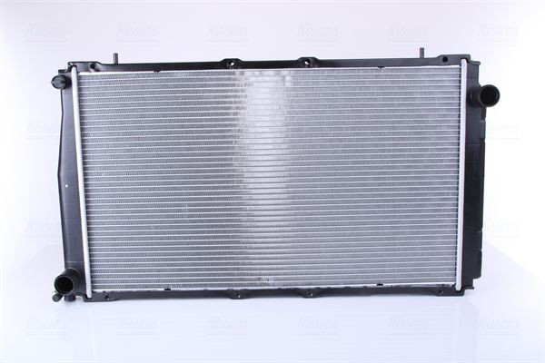 Radiador de água Nissens 67740