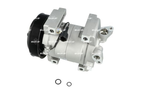  Compresor de aire acondicionado Nissan Cabstar 