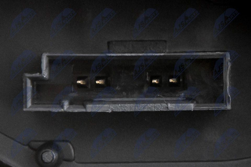 Cerradura delantera izquierda NTY EZCBM015