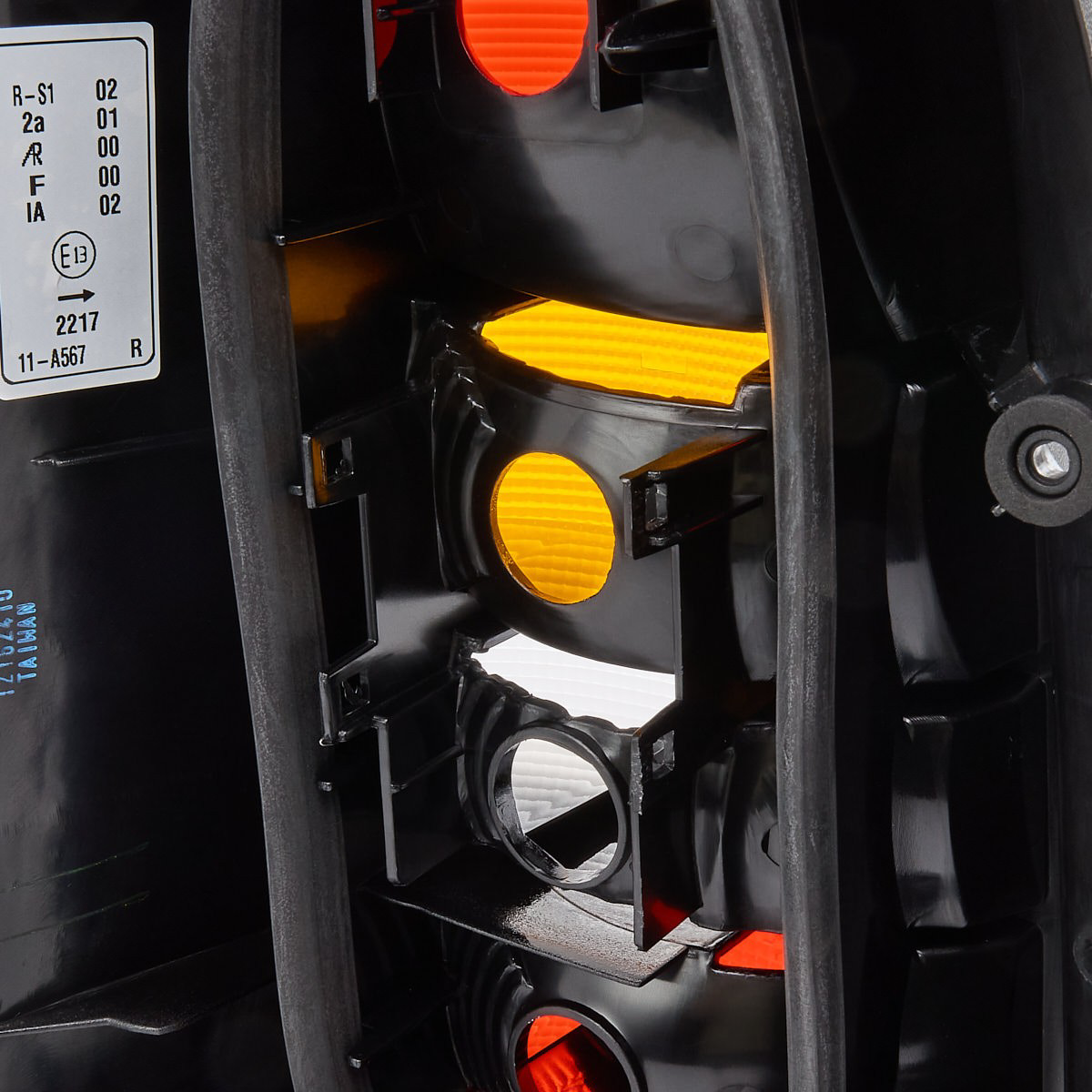 Piloto trasero derecho TYC 110567012 precio, desde 55,03 EUR