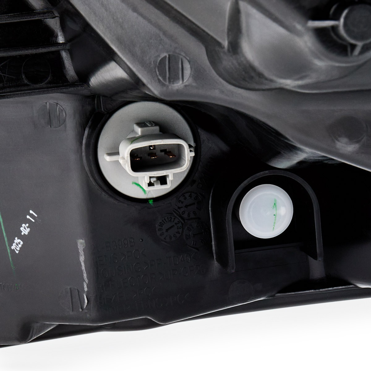 Faro derecho TYC 201399152 precio, desde 91,48 EUR