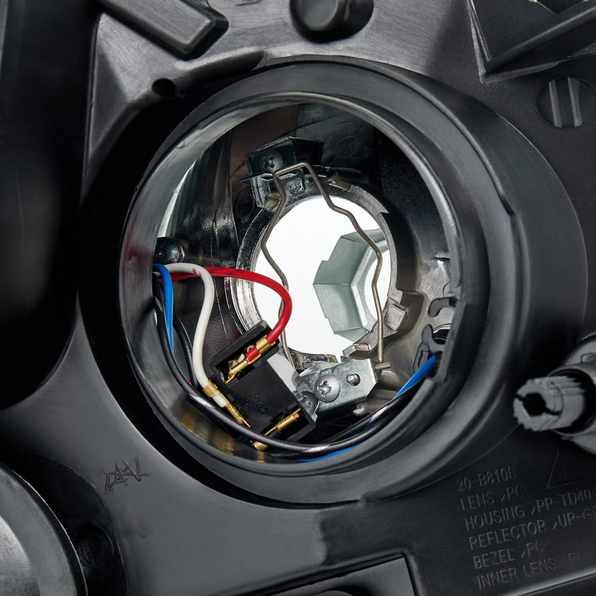 2014700052 TYC Faros