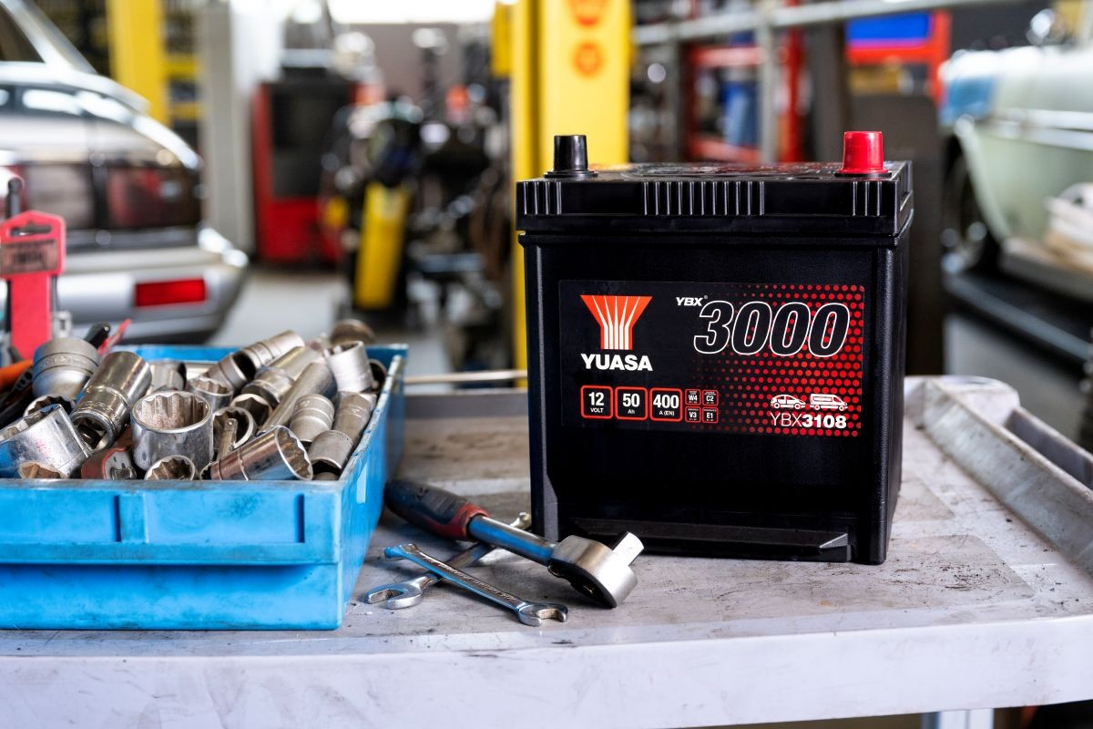 YBX3108 Yuasa Batería Start-Stop