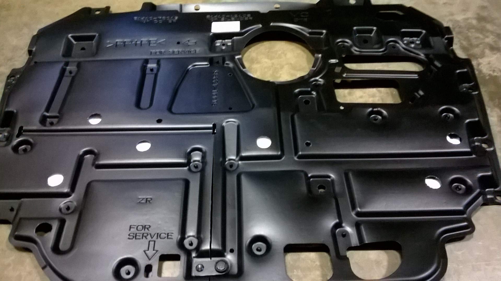 Protección motor / empotramiento para Toyota Prius ZVW30