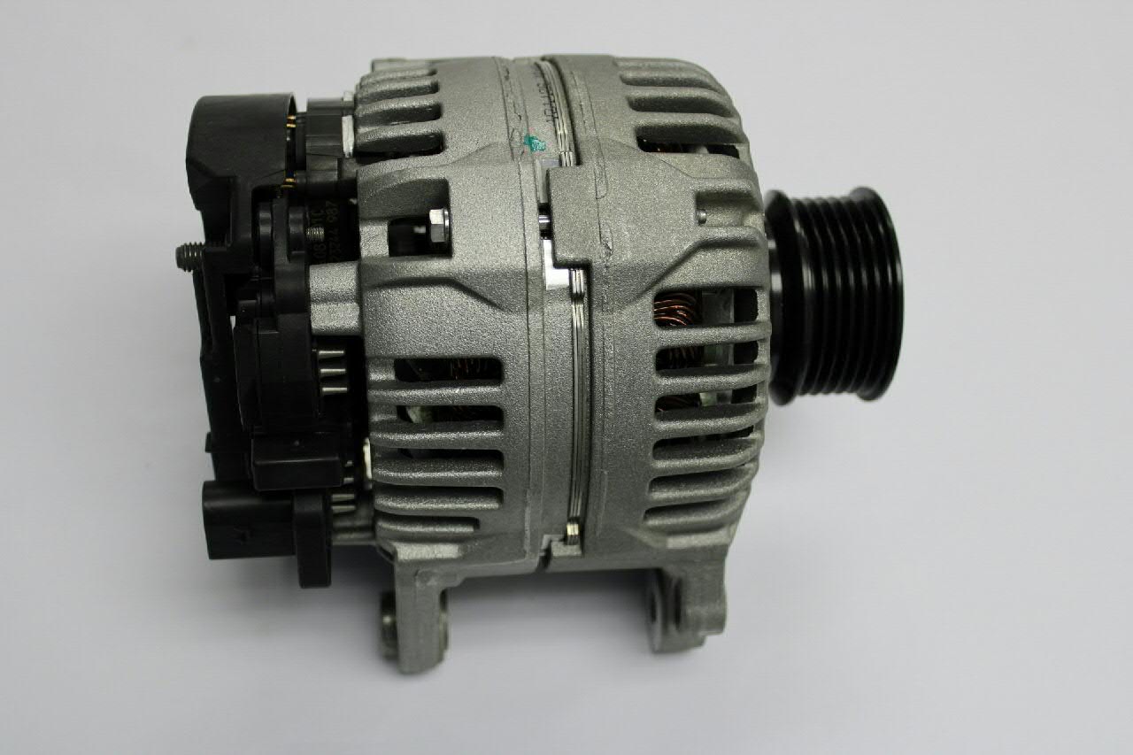 Alternador del motor VAG 028903028D precio, desde 134,61 EUR