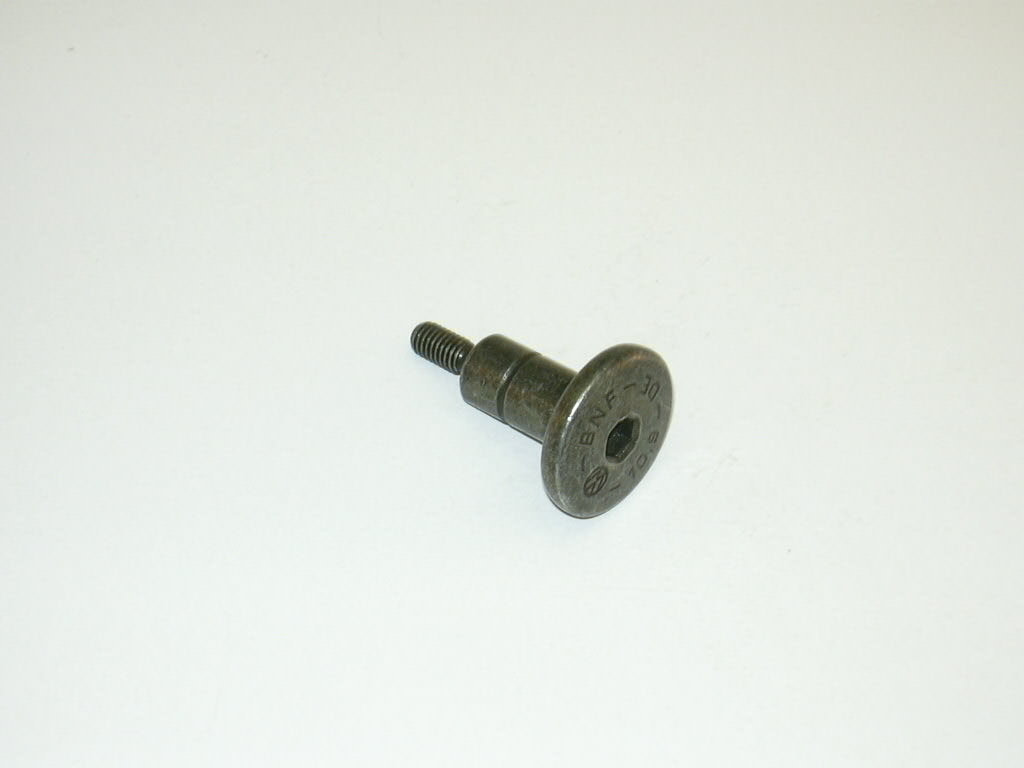 Perno de tapa de válvula de culata 030103531D VAG