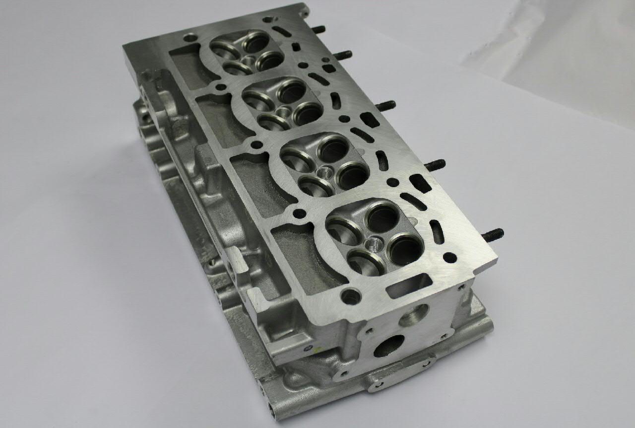 Culata de motor VAG 03C103351H