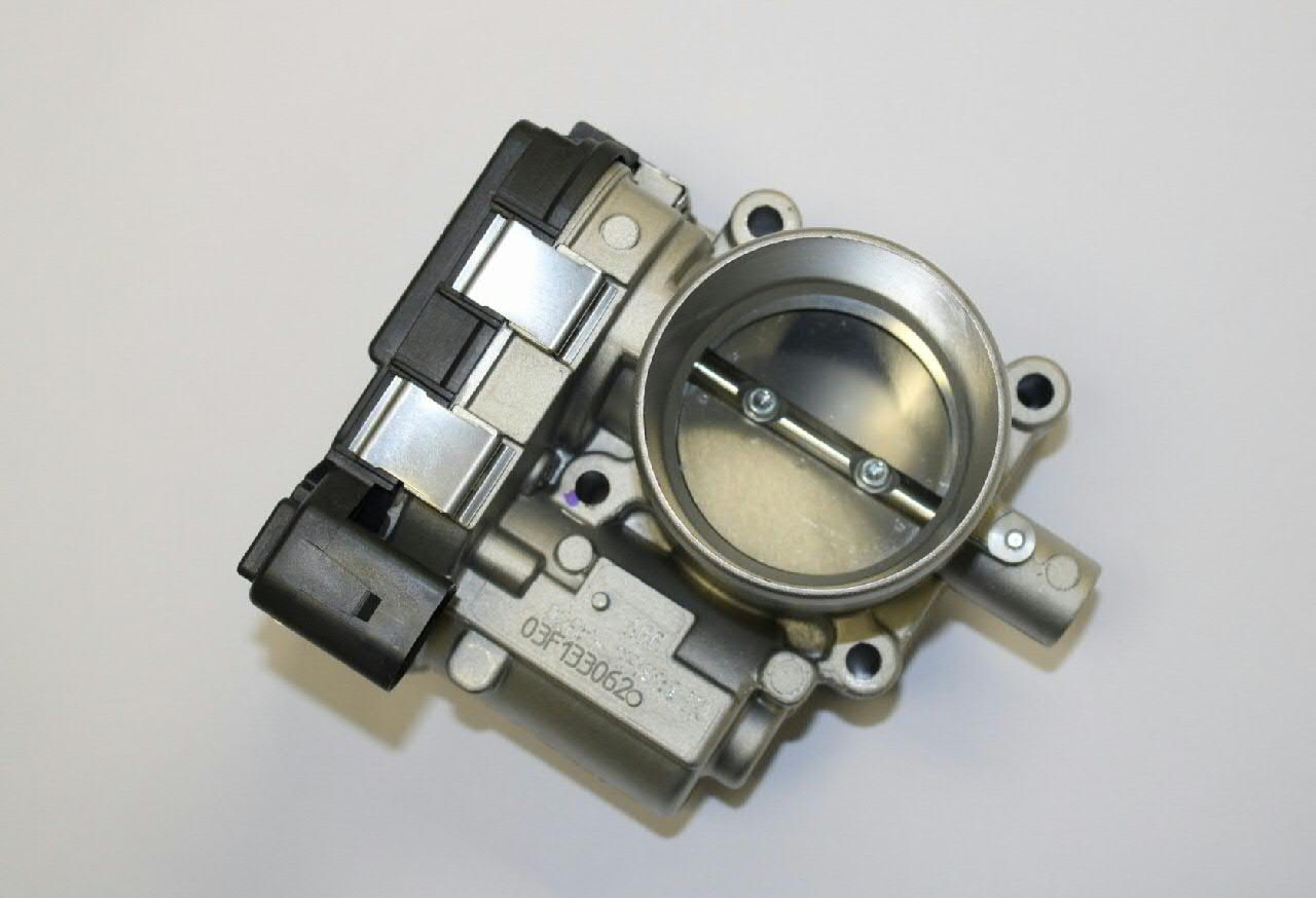 Cuerpo de aceleración completo VAG 03F133062 precio, desde 203,39 EUR