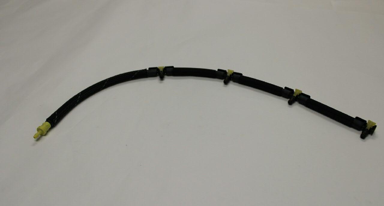03L130235N VAG Tubo flexible, combustible de fuga 