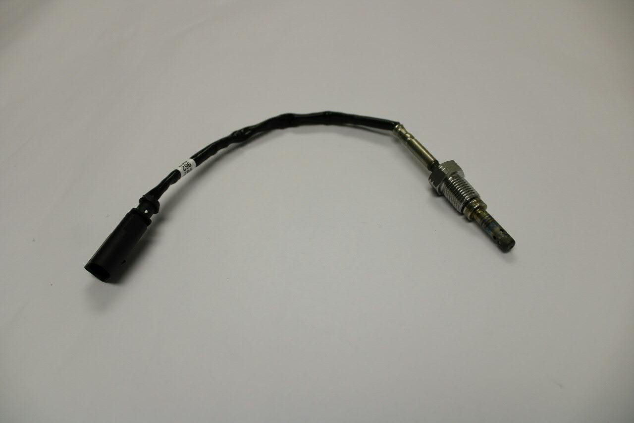 03L906088JK VAG Sensor de temperatura de gases de escape antes de la turbina
