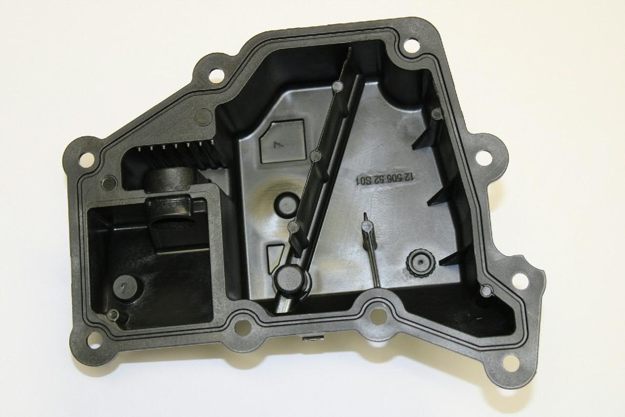  Tubo de aspiración, bomba de aceite Volkswagen Caddy 4