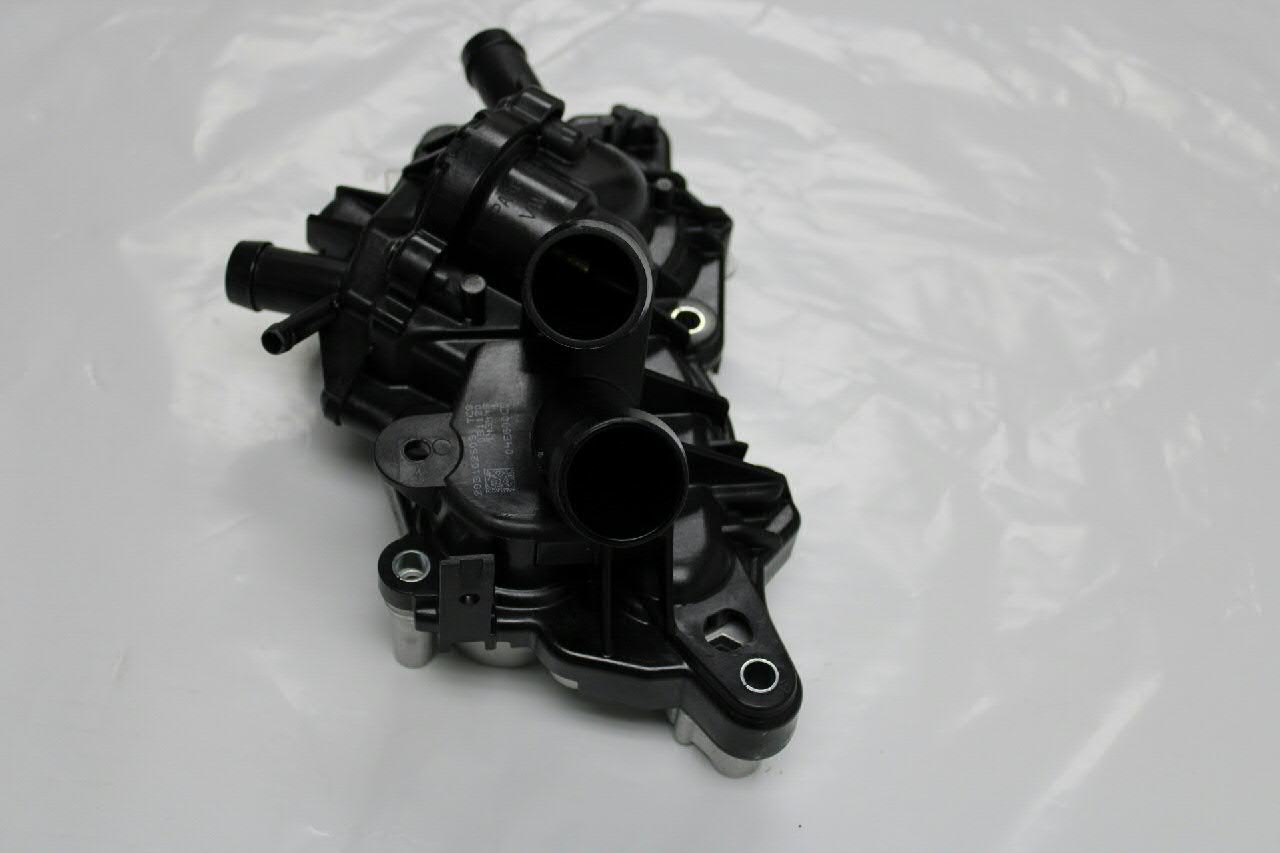 Motor de agua VAG 04E121600CD