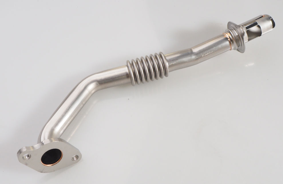 04L131521AR VAG Tubo del sistema de recirculación de gases de escape EGR