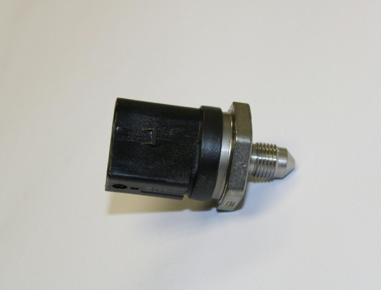 Sensor de presión de combustible VAG 06H906051K precio, desde 57,65 EUR